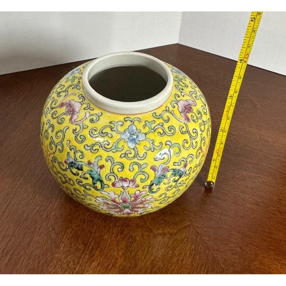 Chinese Porcelain Vase Yellow Floral Scroll Pattern Hand Painted 4